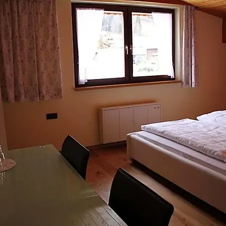 Katharinahof Ferienpension מלון 3*
